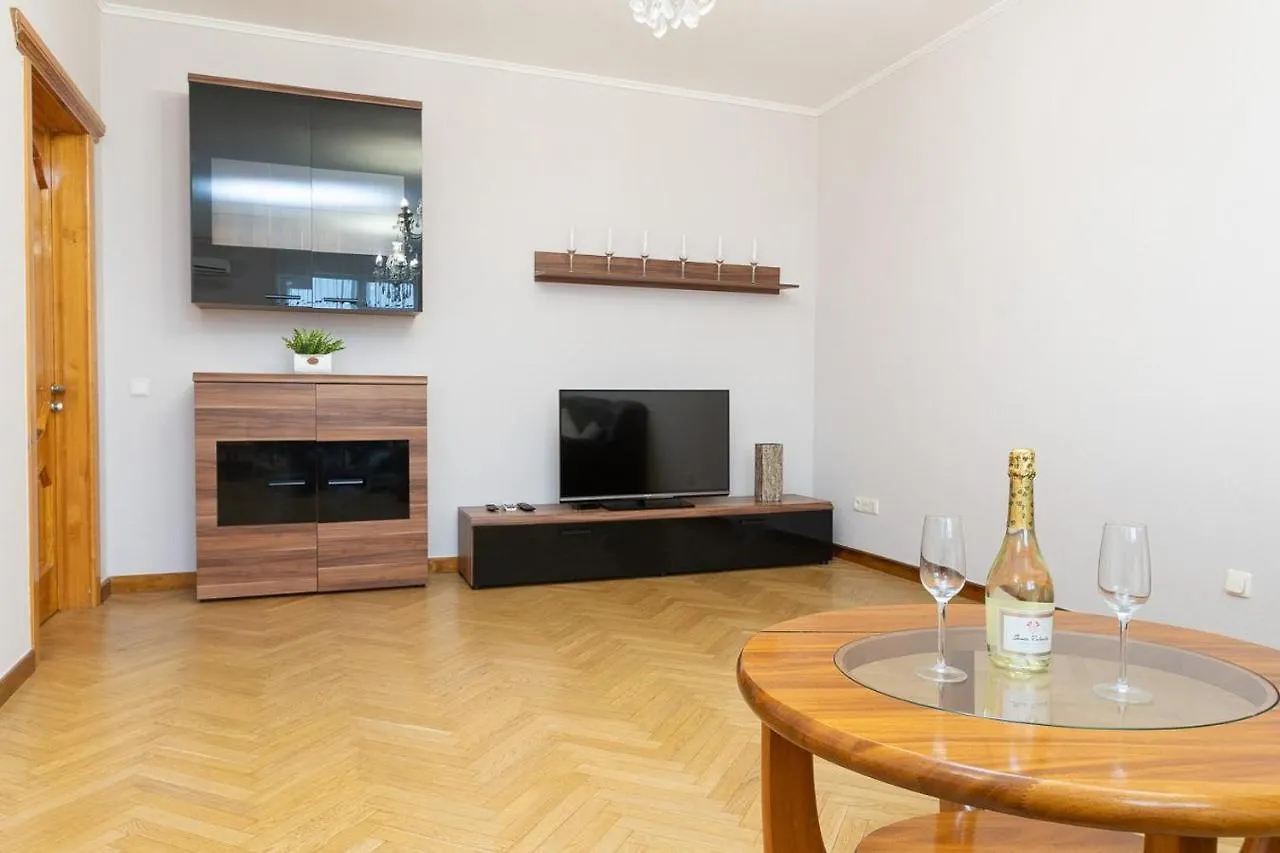 Spacious Apartments In The Center Of Obolon 2 Bedrooms Киев 0*,